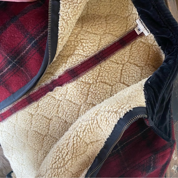 Wool Woman’s Red Plaid Winter Coat Size Medium Hunter Riding Casual Driver - Picture 9 of 10